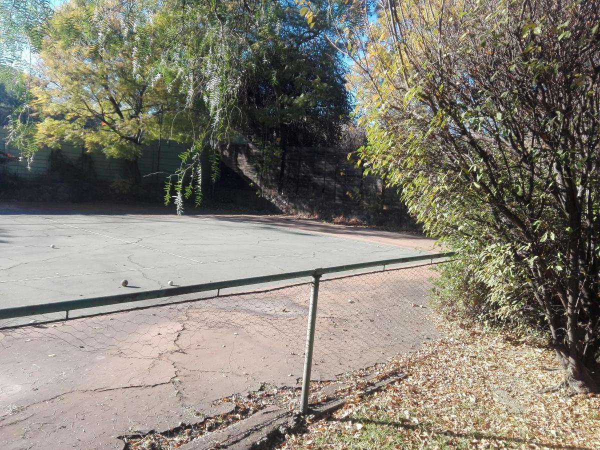 Fourways Guest Lodge Γιοχάνεσμπουργκ Εξωτερικό φωτογραφία